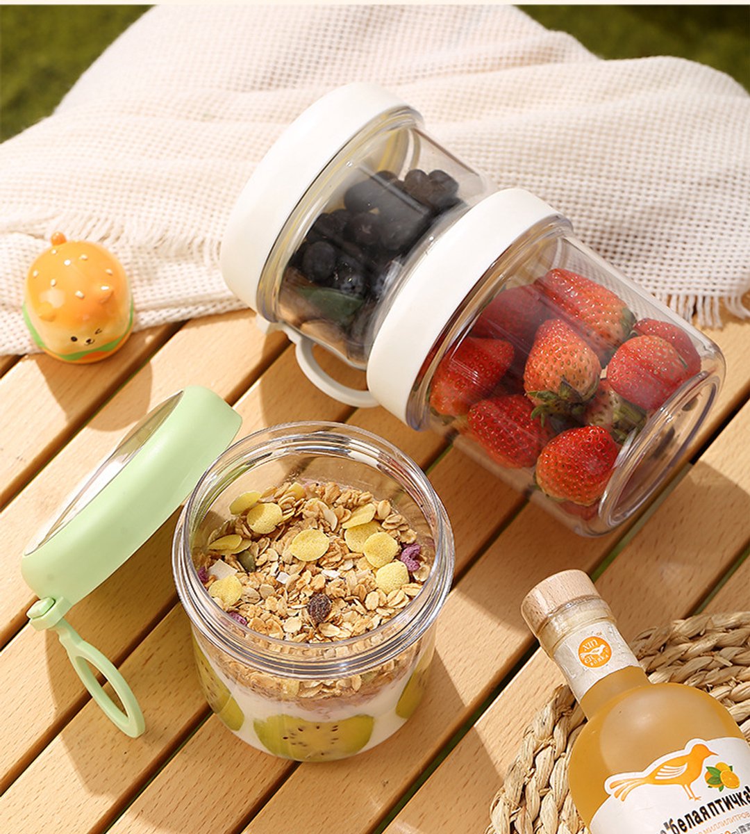 Yogurt Cup to Go - 880 mL - Muesli Cup - Oats Pots - Soup Cup - Lunch Cup - Lunch Pot - Leak-Proof - Insulated - with Spoon - Dishwasher Safe - Purple