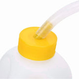 Urinal Men - Pee Bottle Men - Camping Toilet - Plastic - Urinal for Men - Anti-splash Urine Cup - Large 1700ml - Urinal Men with Lid - Reusable - For the Elderly, Hospital, Camping