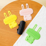 Cat Toys - Set of 4 - Scratching Post - Cat Comb - Made of Silicone - Reduces flying hair, scratching and itching - An excellent gift for cat lovers to give to their beloved pets. - Front View