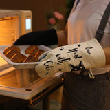 Oven Gloves - Cat Design - For Cooking And Baking - Size 17x31 Cm - Heat Resistant - Front View