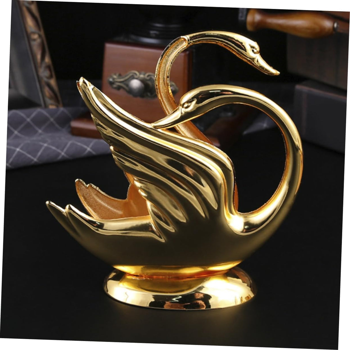 Napkin Holder in Vintage Metal Design for Kitchen Tableware