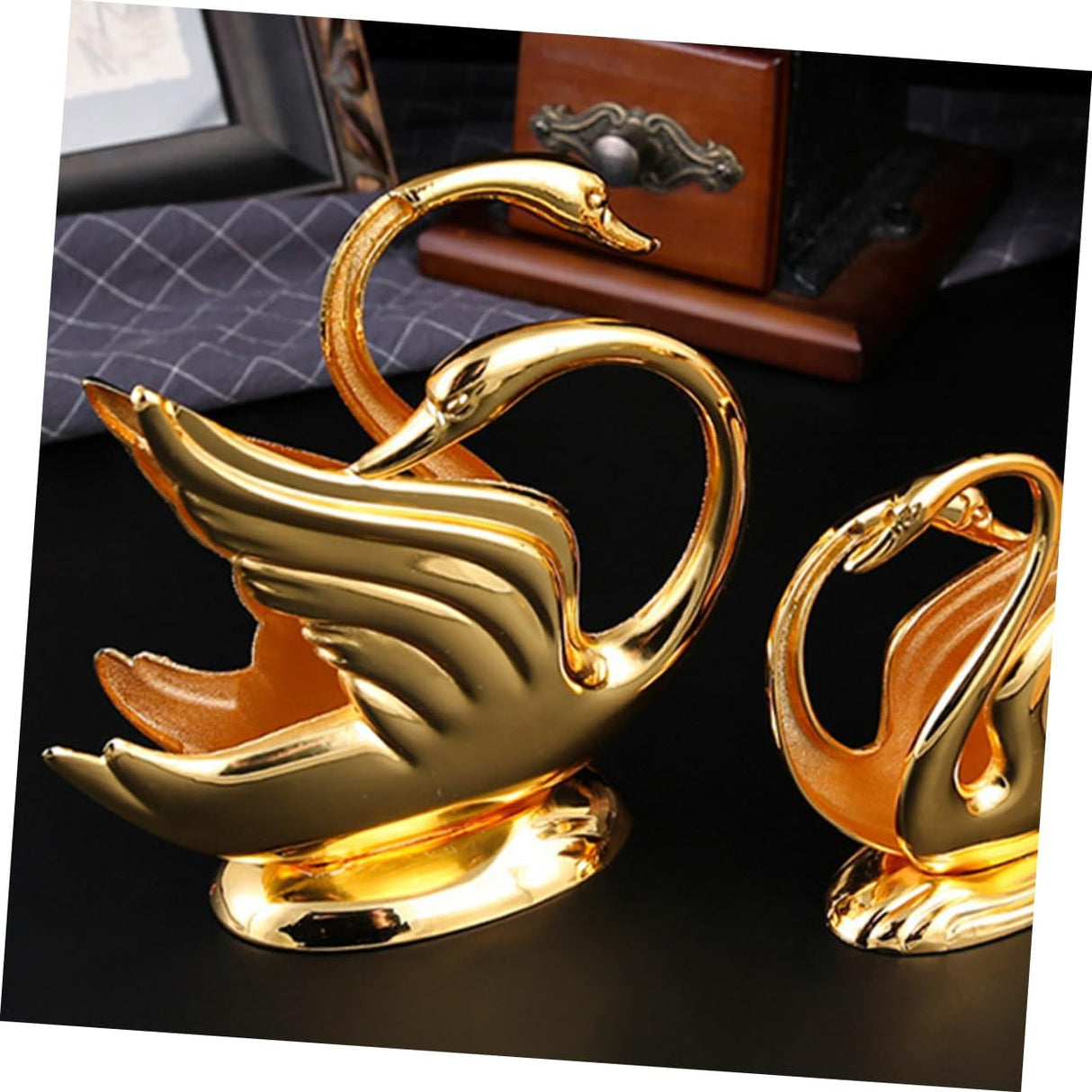 Napkin Holder in Vintage Metal Design for Kitchen Tableware