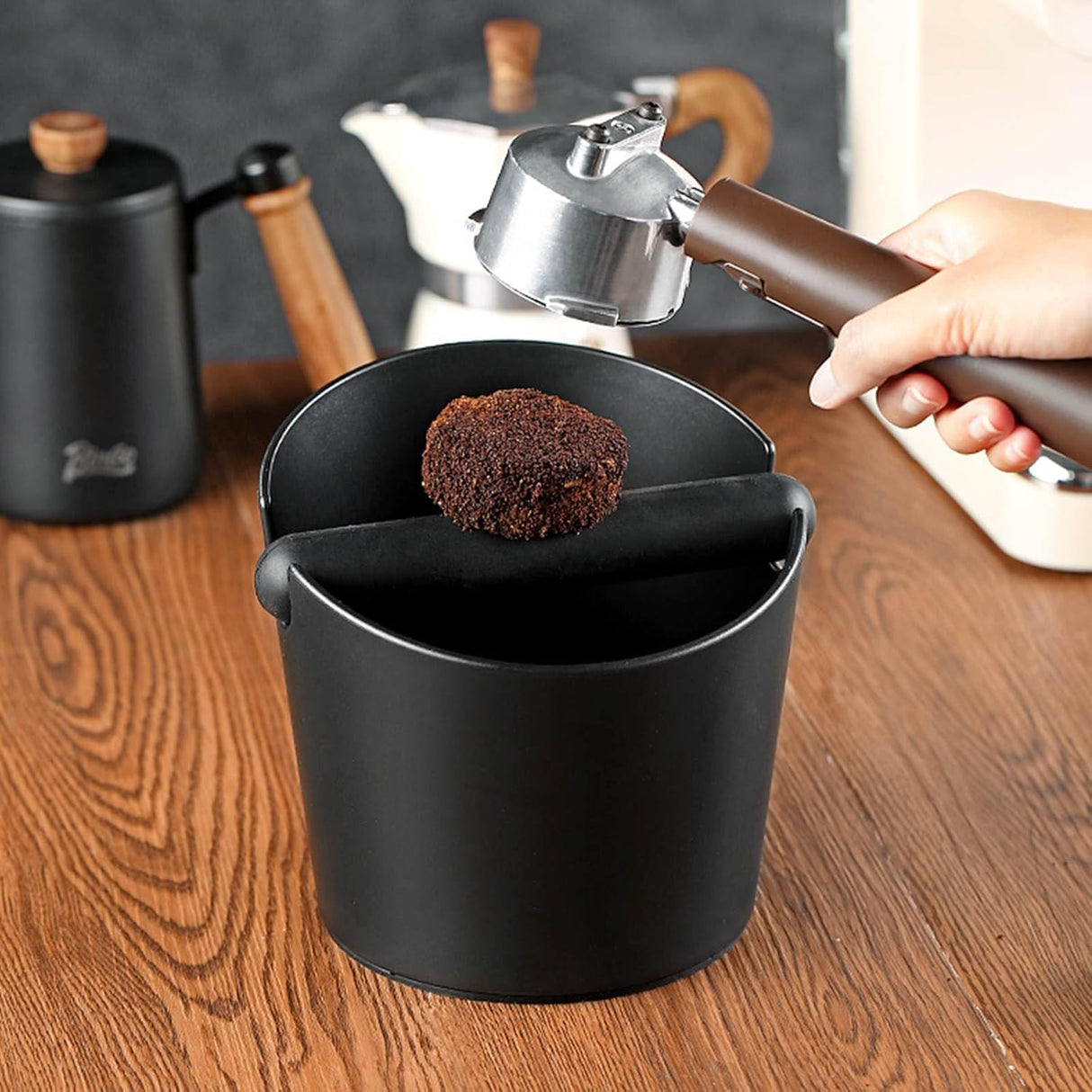 Silicone Coffee Grounds Container + Coffee Mat - Suitable for Office and Home - With Removable Tamper and Non-Slip Base