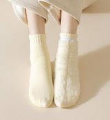 Fleece Socks - Autumn/Winter Warm Socks for Women - Thick Thermal Boot Socks - Soft and Fluffy Slipper Socks - Ideal for Pregnancy and Home Use - 7 Pairs - 45-Degree Angle