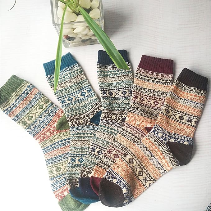 Winter Socks - 5 Pairs of Thick Wool Socks - For Women and Girls - Breathable and Soft - Multicolor Design