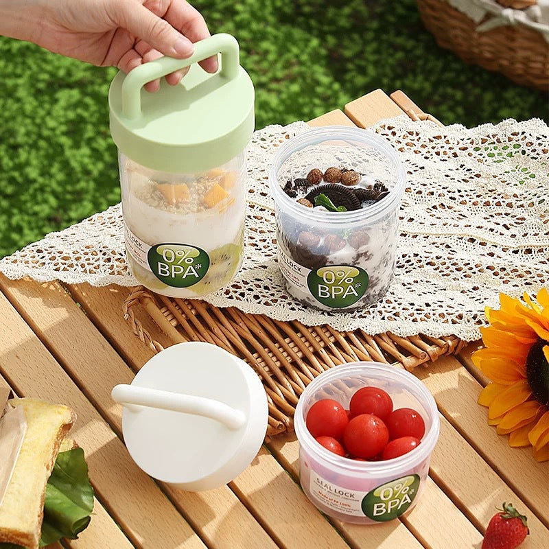 Yogurt Cup To Go Portable Salad Cup with Fork - Double-Walled Leak-Proof Yogurt, Fruit & Oatmeal Cup - Takeaway Breakfast Cup - Reusable Cheese Cup - Double-Walled - 920 ml