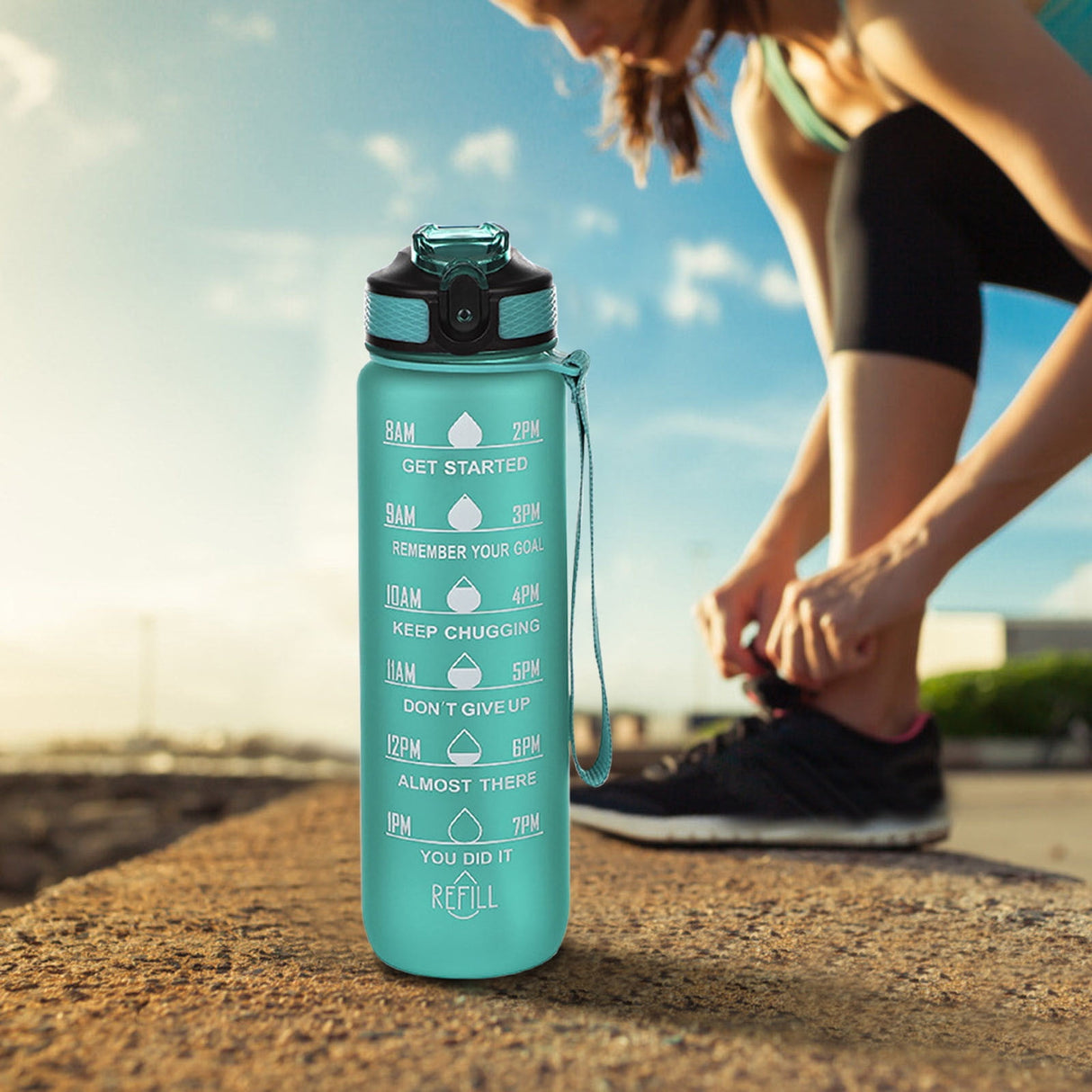 32Oz Water Bottle with Time Markers, Carry Strap, Leak-Proof for Fitness, Gym, Camping, Outdoor Sports Green