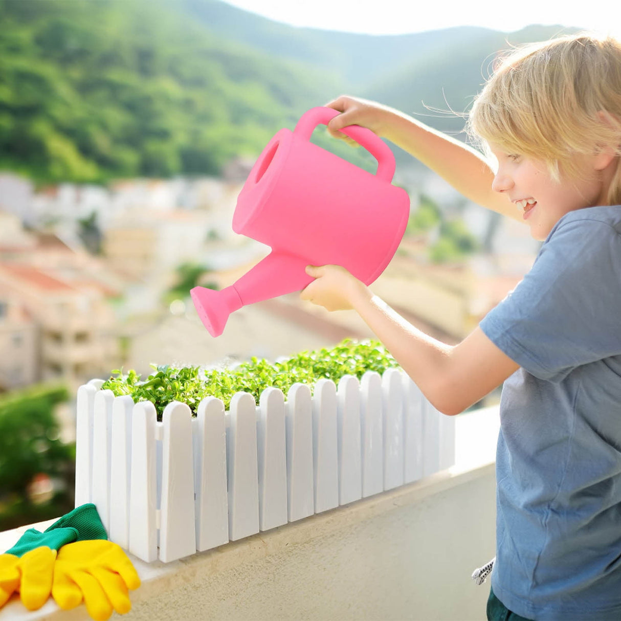 Watering Can 700ml Plastic Kids Watering Can Light-Weight Watering Can Indoor Plants for Artificial Plants Outdoor Garden Flowers Live Plants, Sturdy Gardening Watering Can for Kids Pink