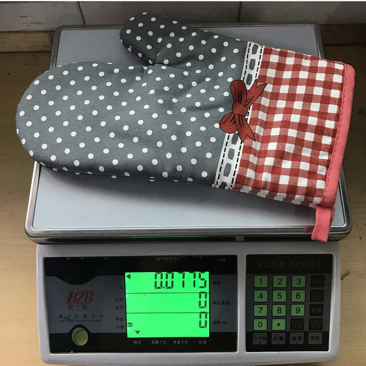 Oven Mitts ! Kitchen Cooking Cotton Microwave Oven Gloves Mitts Pot Pad Heat Protected Beige, Oven Socks Promotion Include 2*Oven Gloves AS shown