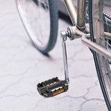 2Pcs Flat Bike Pedals Carbon Steel Replacement for Road and Mountain Bikes Black