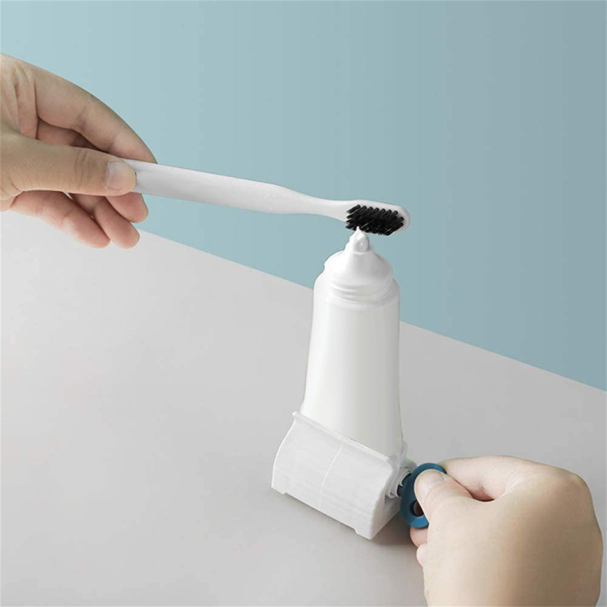 Toothpaste Tube Squeezers Toothpaste Roller, Manual Toothpaste Tube Roller Squeezer Tool, Toothbrush Squeezers, Toothpaste Clip Holder Stand Winder (Multi-Colored/3 Pcs) 2.17x1.57x1.57 2.17" x 1.57" x 1.57" As show