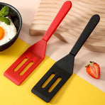 Small Spatula for Nonstick Cookware, Heavy Duty Mini Spatulas for kitchen Use, Heat-Resistant Silicone Thin Spatula Cooking Baking (Black/1 Pcs) 1.65x8.03 1.65" x 8.03" Black