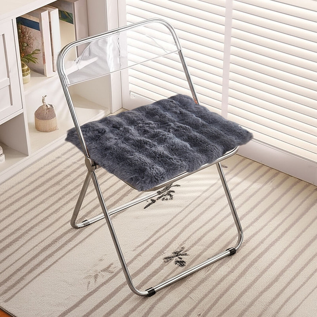 Faux Fur Seat Cushion, Fluffy Chair Seat Cushion, Square Rug Pad, Winter Plushed Warm Soft Cushion, Office Chair Pad, for Kitchen, Office, Dining, Chairs Black