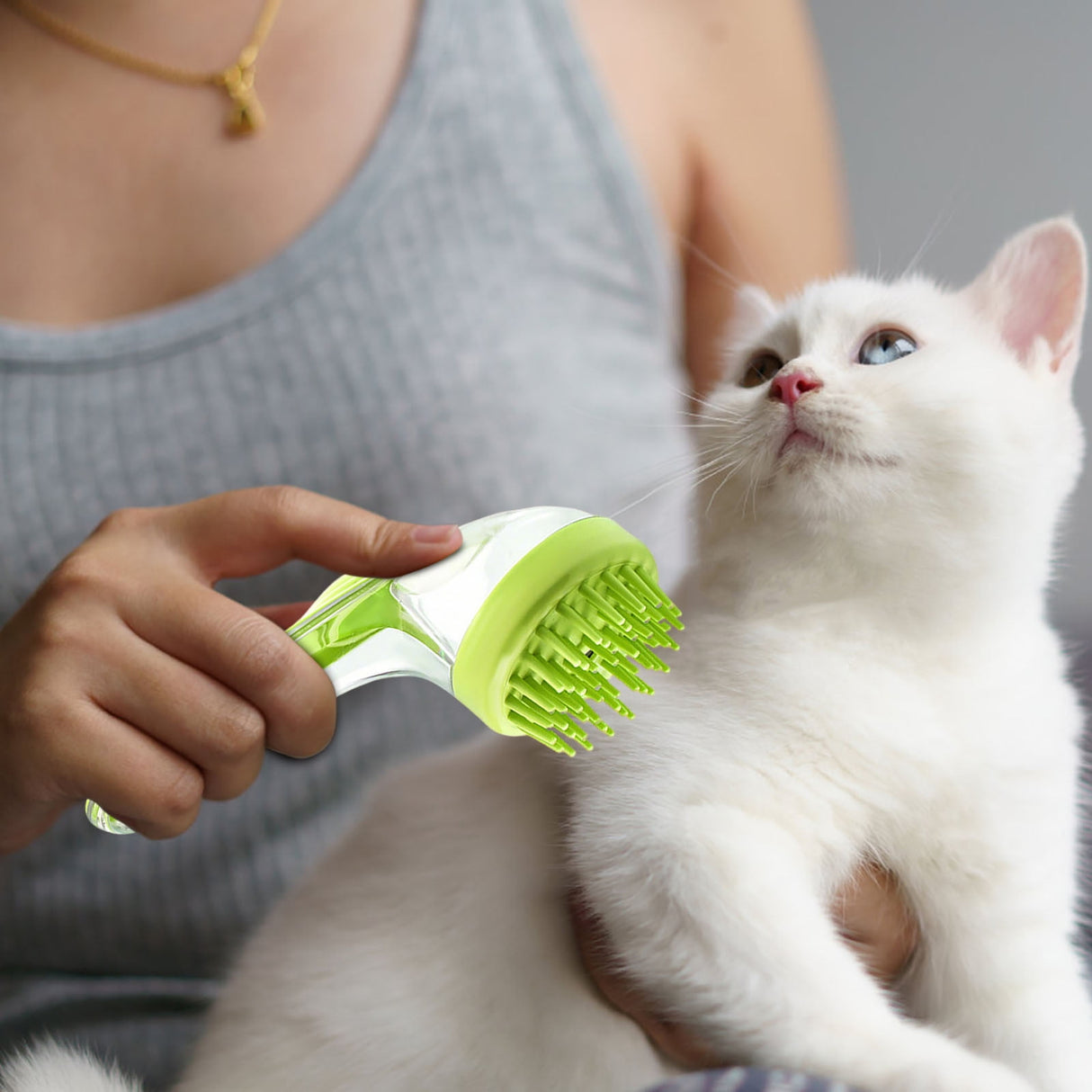 Dog Bath Brush, Cat Grooming Scrubber with Soap Dispenser, Gentle Massage Cleaning Tool, for Puppies Kittens Pets, Home Bathing, Swimming Pool, Beach, Travel and Professional Groomers Green,Coarse Brush