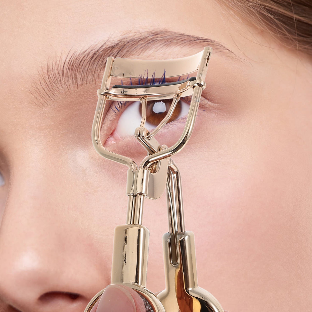 Rose Eyelash Curler Stainless Steel Lash Curler for Beautiful Eye Makeup