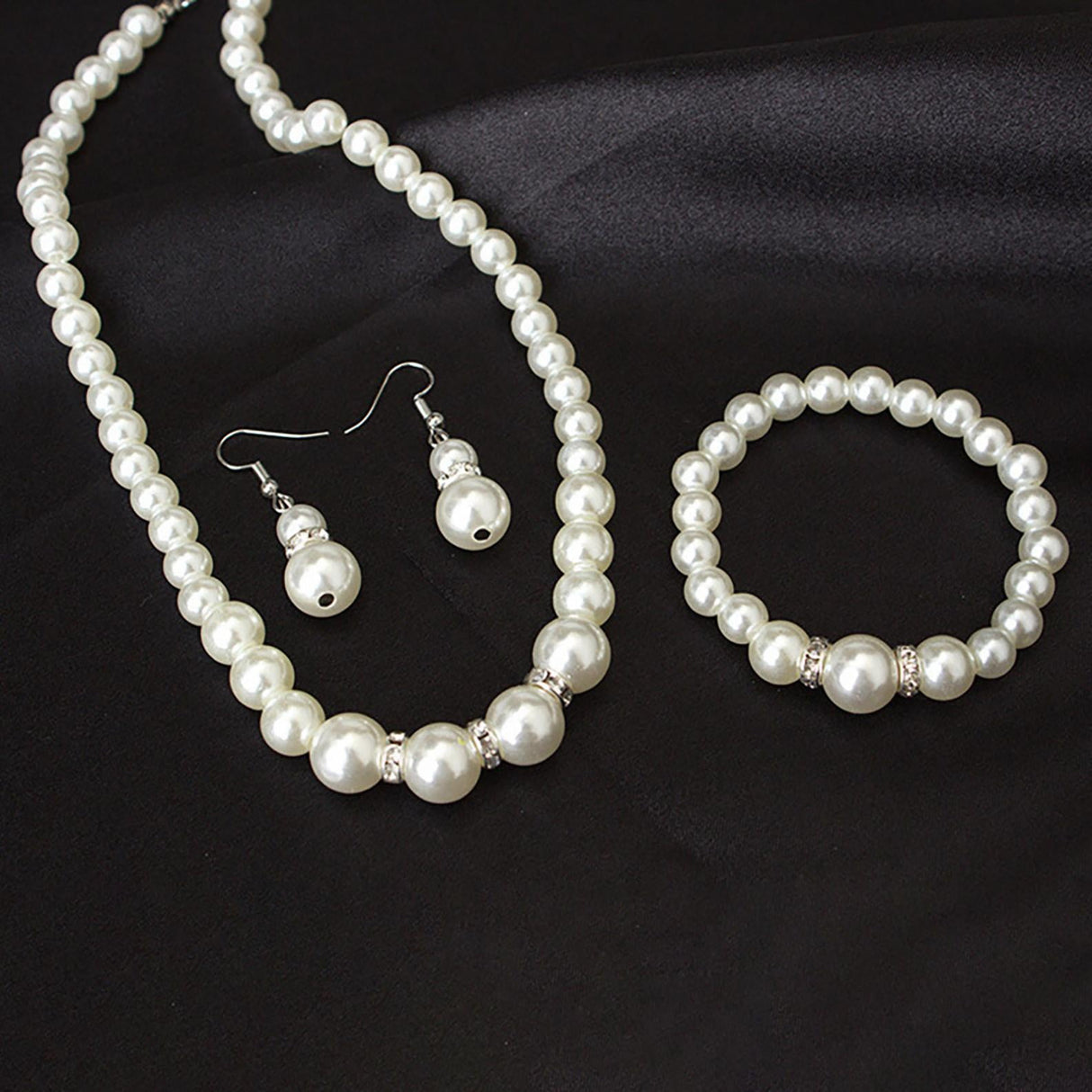 Pearl Necklace and Earring Set Simulated Shell Pearls Round White Silver Pearl Stud Earrings Bracelets Wedding Jewelry Sets for Bride Bridesmaid Women Necklaces for Women Multicolor
