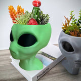 Alien Planter - Alien Bust Plant Pot - Scifi Indoor Planters - Space Indoor Home Decor - Cool Planters - Office Plant（grey）