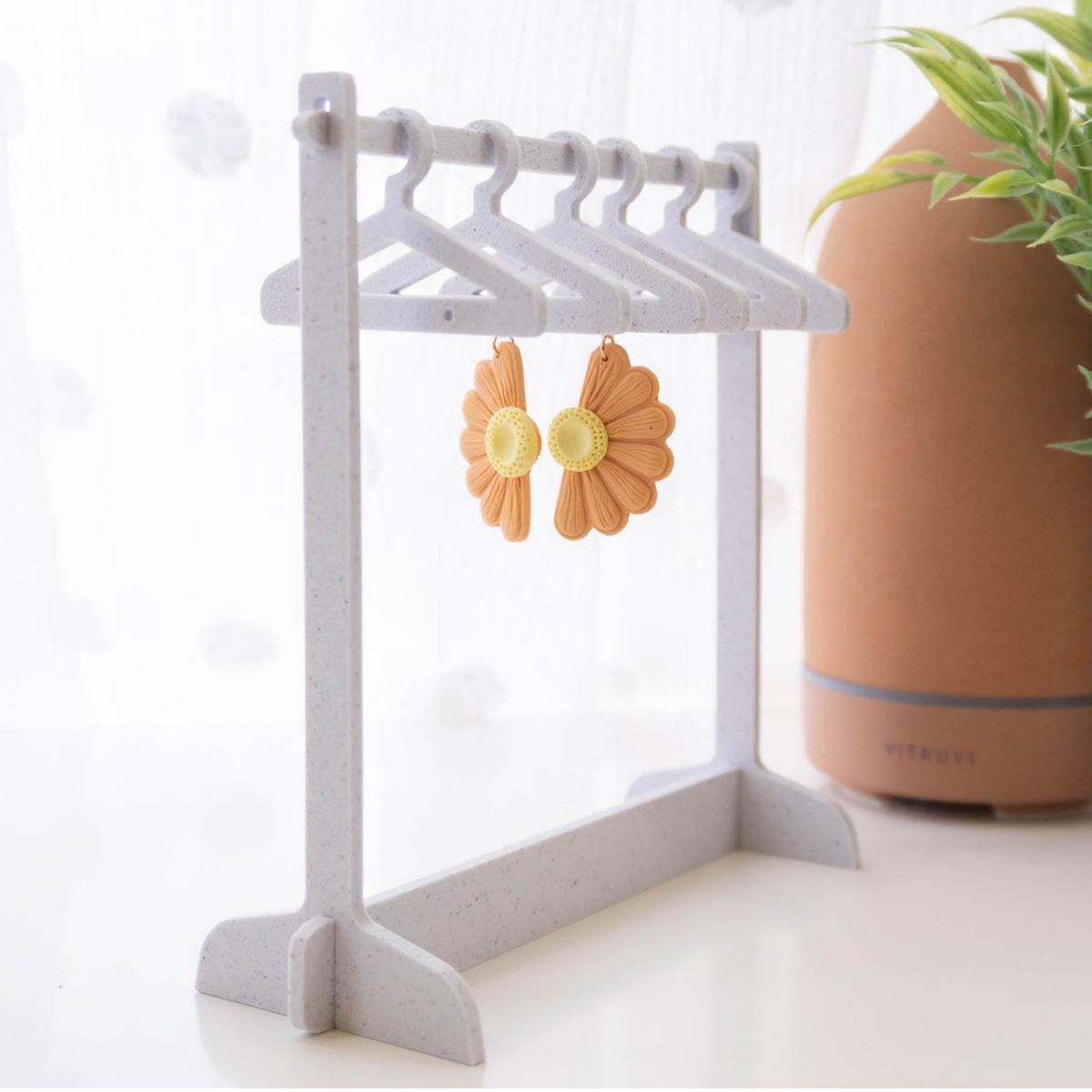 Earring Holder,Earring Display, Earring Hanger, , Jewelry Display Jewelry hanger Multiple style hangers available, clothing rack for earrings（black）