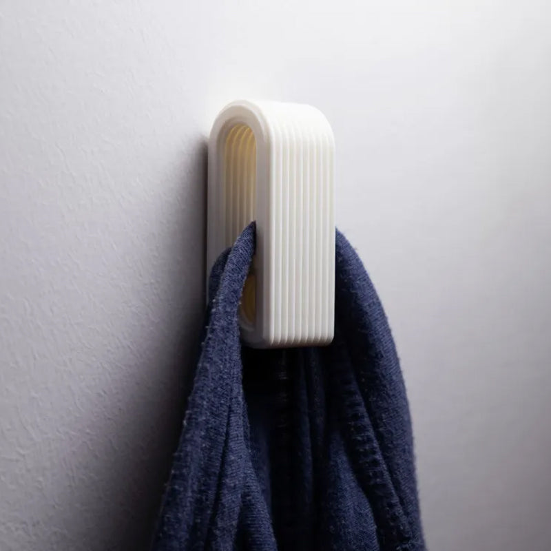 3D-printed press-lock towel hooks | Self-locking hooks, white