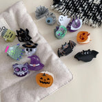 Skull Cat Acrylic Hair Clips, Trendy Spooky Barrettes for Halloween and Christmas Get-togethers