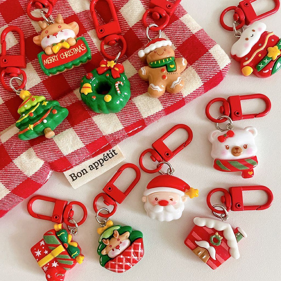 Christmas Cabin Resin Bag Charm, Adorable Backpack Pendant, Lovely Trinket for Christmas & Halloween Friendship Present
