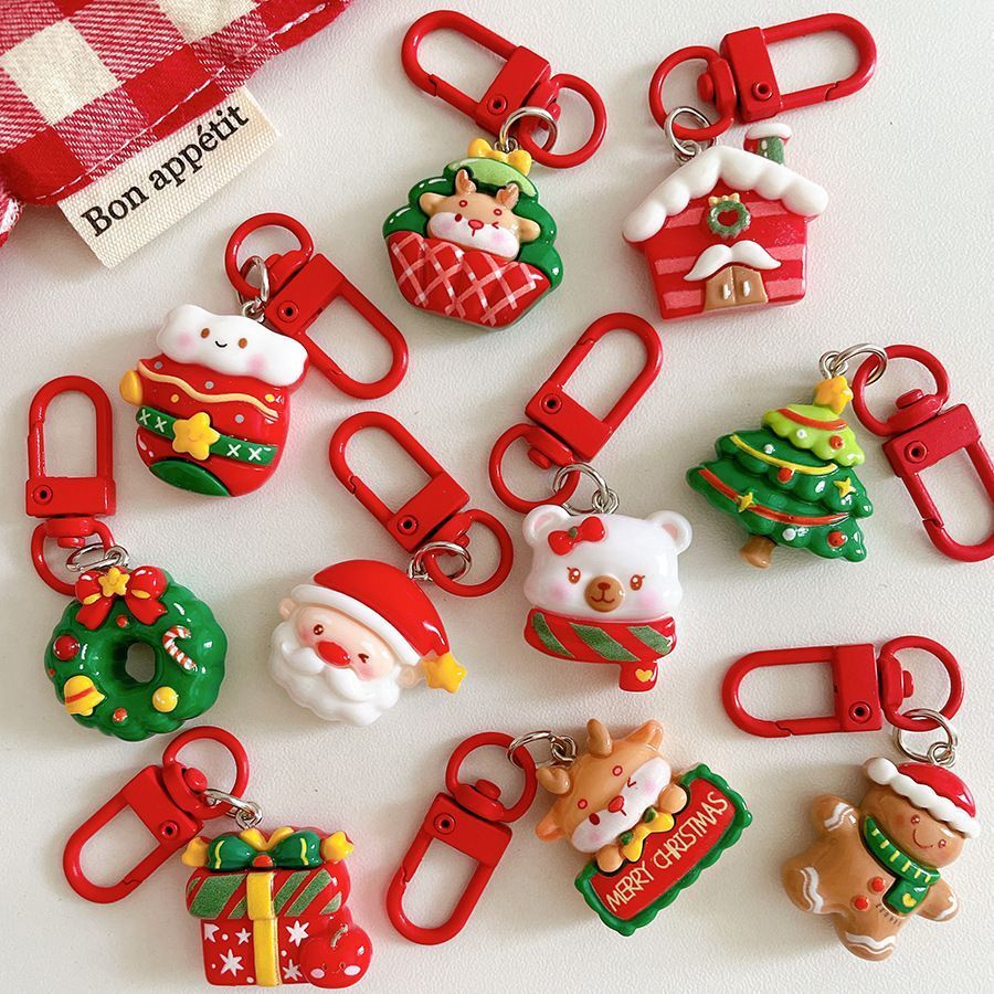 Christmas Cabin Resin Bag Charm, Adorable Backpack Pendant, Lovely Trinket for Christmas & Halloween Friendship Present