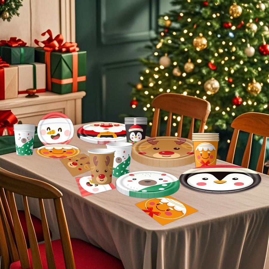 7 Inch Disposable Paper Plates 10 PCS, White Bear Pattern Tableware, Disposable Festive Decor for Christmas & Halloween Indoor Celebration