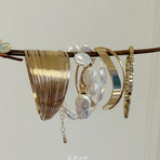 Premium Fashion Bracelet | Holiday Daily Decor Gift | Wide‑Edge Stackable Versatile Women Bangle