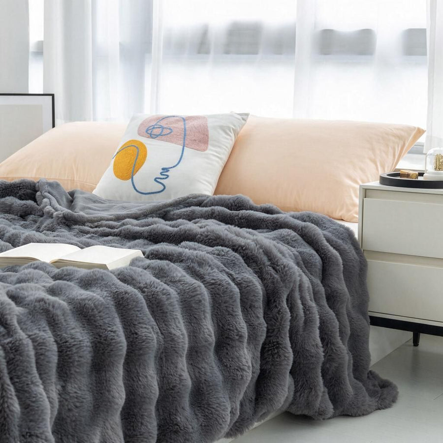 Wavy Plush Bed Throw 100x160cm Charcoal Grey - Faux Rabbit Fur Front with Coral Fleece Backing for Cosy Evenings Indoors