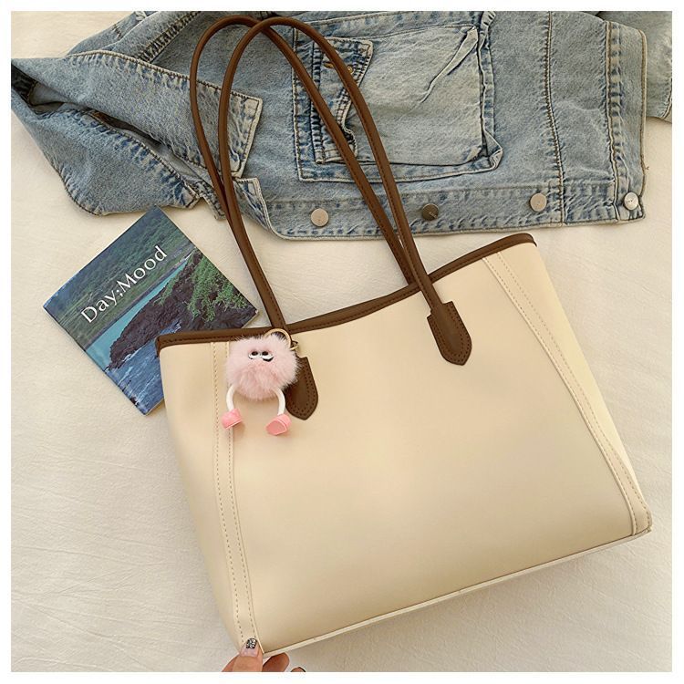 Brown Single Shoulder Tote Bag With Pendant
