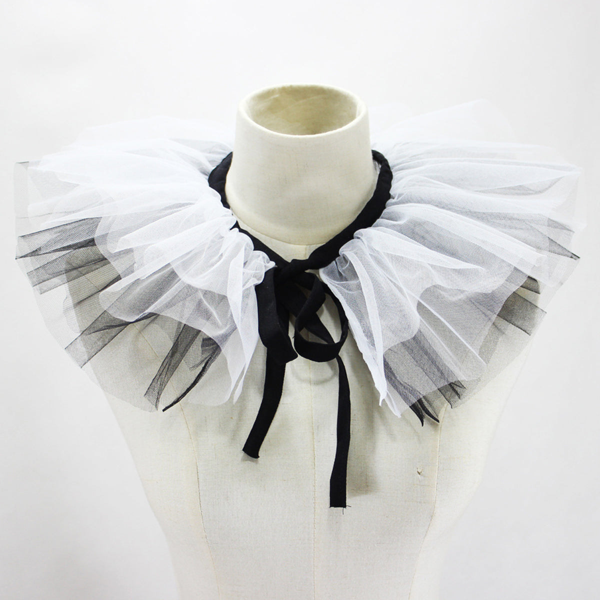 Women's Renaissance Tulle Ruffled False Collar Layered Black White Mesh Clown Choker Lace Up Victorian Neck Ruff Shawl Cosplay Props