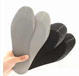 pairs of moisture-absorbing and odor-neutralizing shoe insoles with activated carbon for natural elimination of bad odors