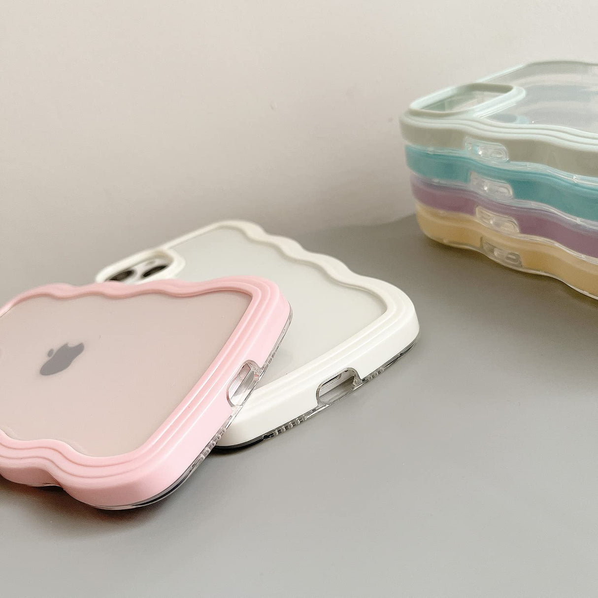 Transparent Cute Curly Simple Wavy Case, Aesthetic Design Bumper, Soft TPU for iPhone 14 Pro Max-White