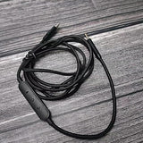 USB-C to 2.5mm Male Cable for QC25/QC35/QC35II/QC45 Headphones with Microphone - Top-Down View