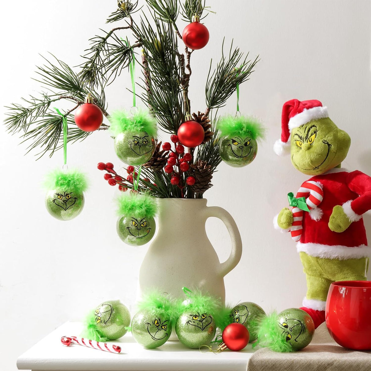 Christmas decorations for indoor use: 12 pcs cute Grinch Christmas tree baubles with fluffy green hair, glittering Grinch Christmas baubles for the Christmas tree-tfrf