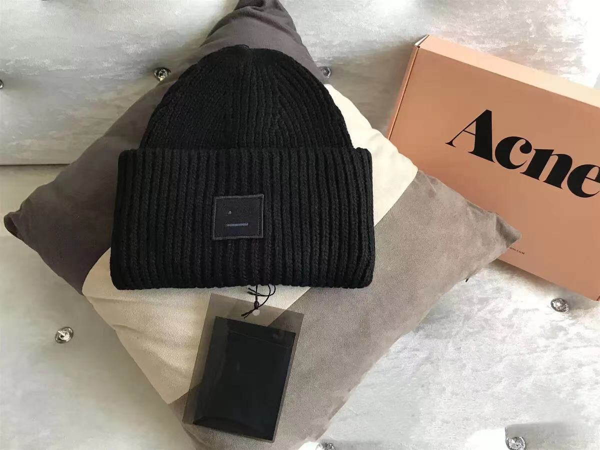 AC Smiley Wool Hat for Couples - Square Rolled, High Quality Winter Hat Black
