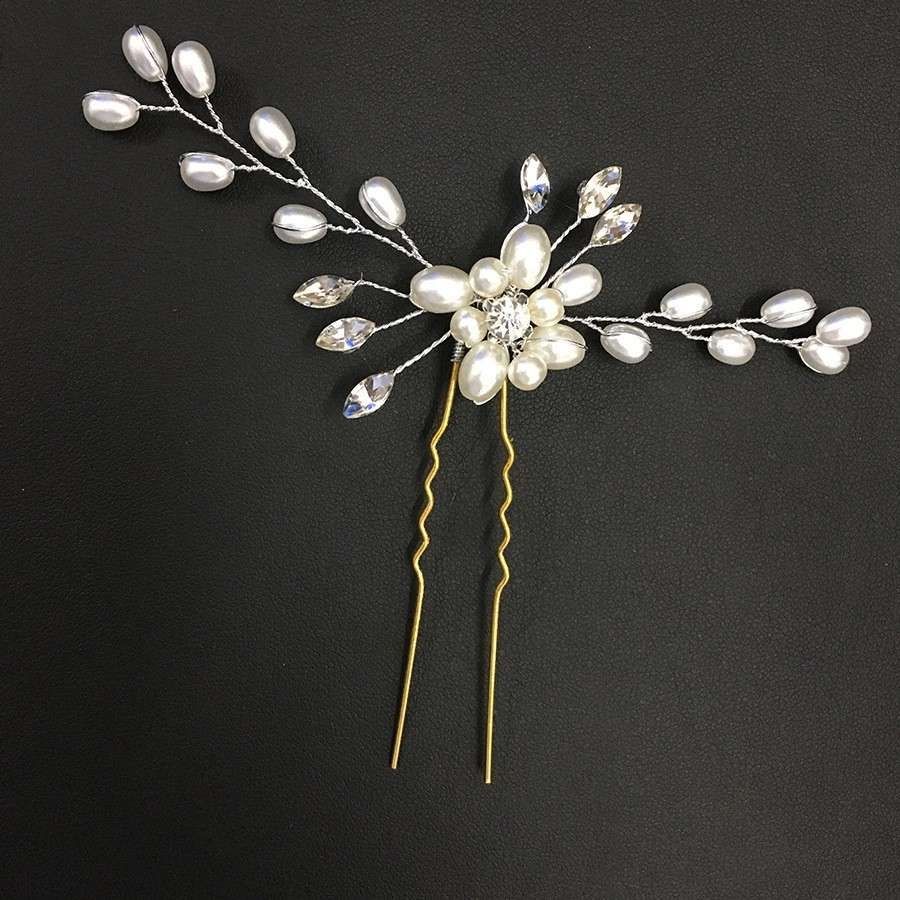 White Pearl Flower Wedding Hairpin