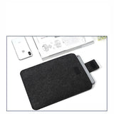 MacBook Pro sleeve Dark gray wool felt case, compatible with MacBook Air, 13-inch - 45-Degree Angle