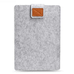 13-inch wool felt sleeve for MacBook Pro and Air, light gray