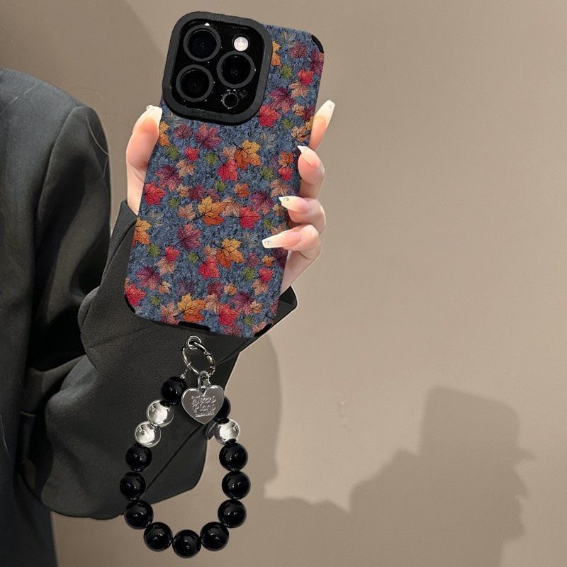 Oil Painting Flower Cluster Beaded Bracelet Phone Case - Vintage Art Design with 3D Beaded Chain - Soft Silicone Leather Back Cover - Black for iPhone 17 Pro