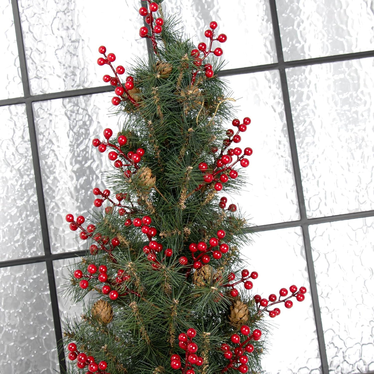 Christmas Tree Decoration - 32-pack - Artificial Red Berry Stems - 16.5 cm - Christmas Berries - Suitable for Christmas, Winter, Holiday, DIY, Decorations
