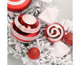 Christmas Wreath, Outdoor Christmas Wreath At The Front Door, Christmas Wreath, Christmas Party Decoration - Top-Down View