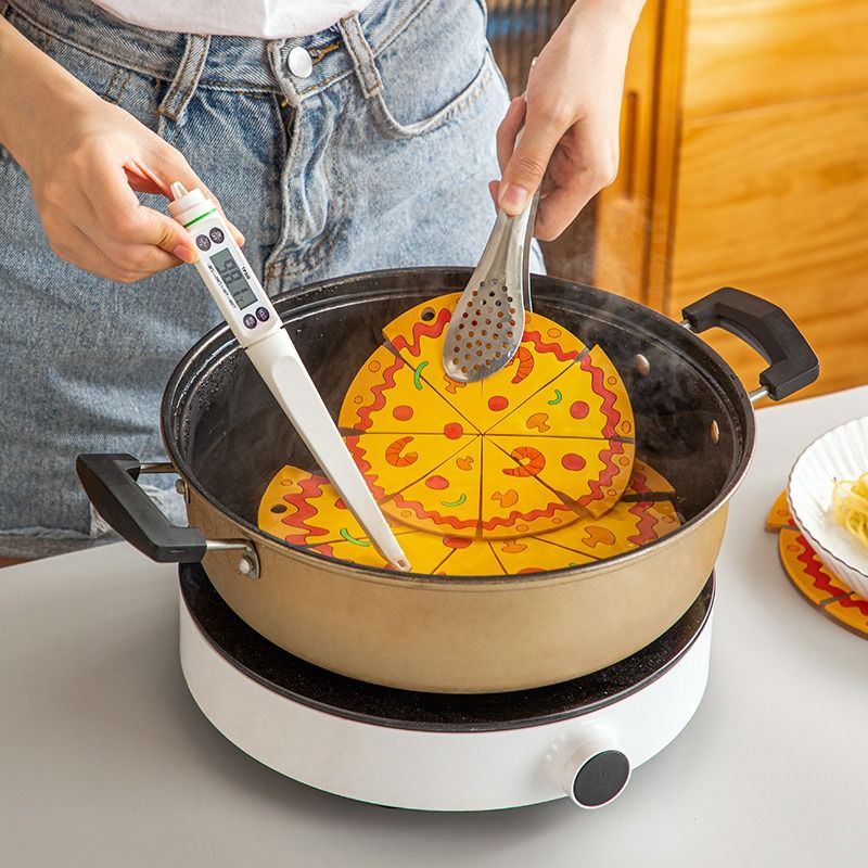 6-Piece Set - Creative Pizza-Shaped Heat-Resistant Placemat, Waterproof PVC Coaster & Trivet for Home Use