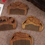 8cm Mini Carved Sandalwood Comb, Vintage Lotus Flower 3D Engraved Portable Anti-Static Wooden Scalp Massage Comb