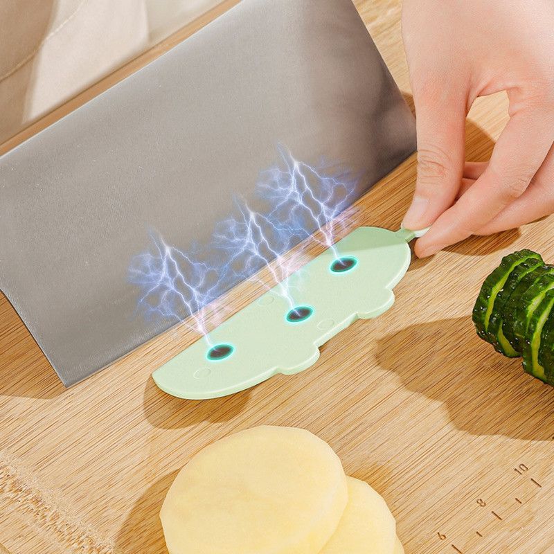Magnetic Anti-Stick Knife Guard Universal Kitchen Slicing Tool for Fruit, Vegetables, and Meat—White