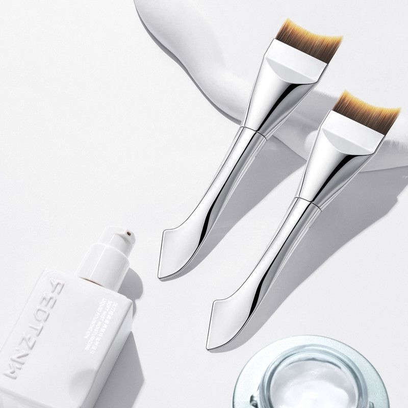 Double-ended Fish Tail Foundation Brush, Flat Ultra-thin Makeup & Mask Applicator
