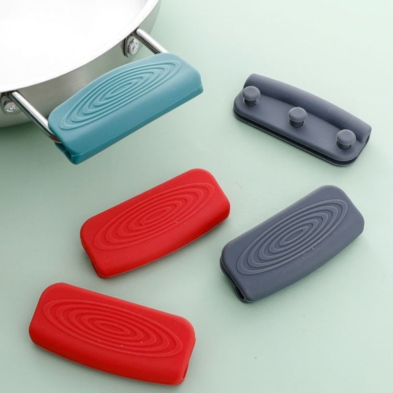 Silicone Pot Handle Cover, Heat-Resistant Pot Grip Protector for Cast Iron Pots—1 Pair—Gray