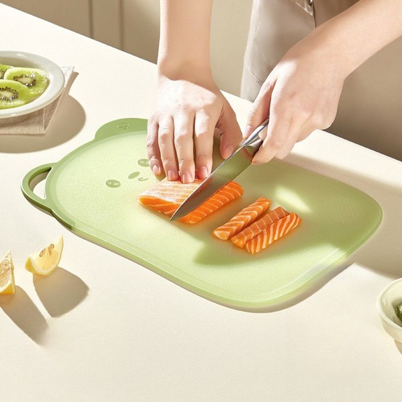 Bear Cutting Board, Double-Sided Cutting Board for Fruit & Kitchen—Small—Brown