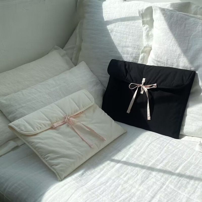 1PC Ballet Pink Bow Quilted Laptop & Tablet Sleeve – Fits 13–14 inch – Black