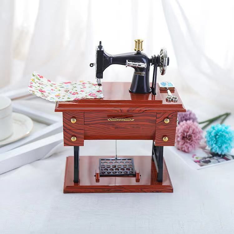 Vintage Sewing Machine Model Music Box Ornament Creative Gift
